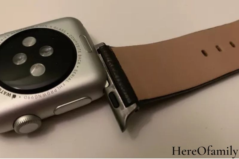How to Install a New Apple Watch Wrist Band