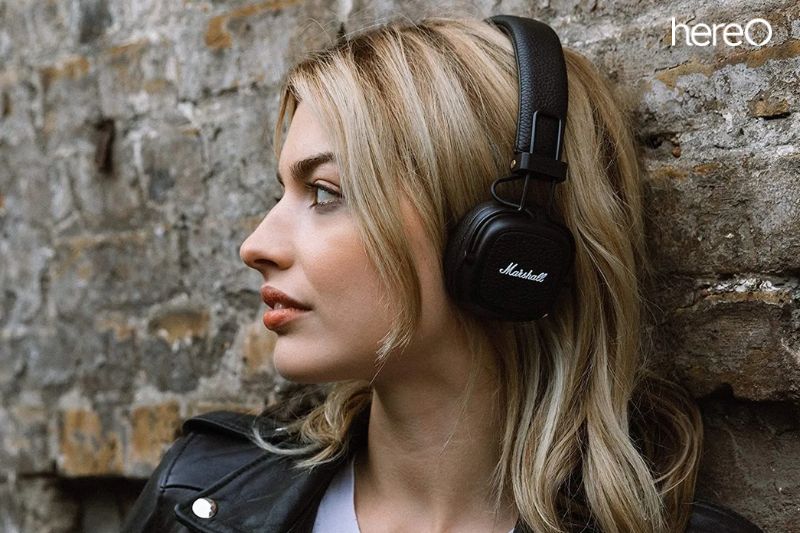 FAQs about Over ear vs On ear Headphones